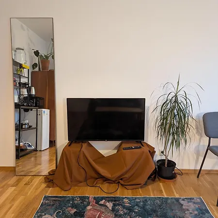 Cozy Near Center With Private Bathroom In A Shared Flat Praga