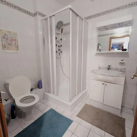 Cozy Near Center With Private Bathroom In A Shared Flat アパート *